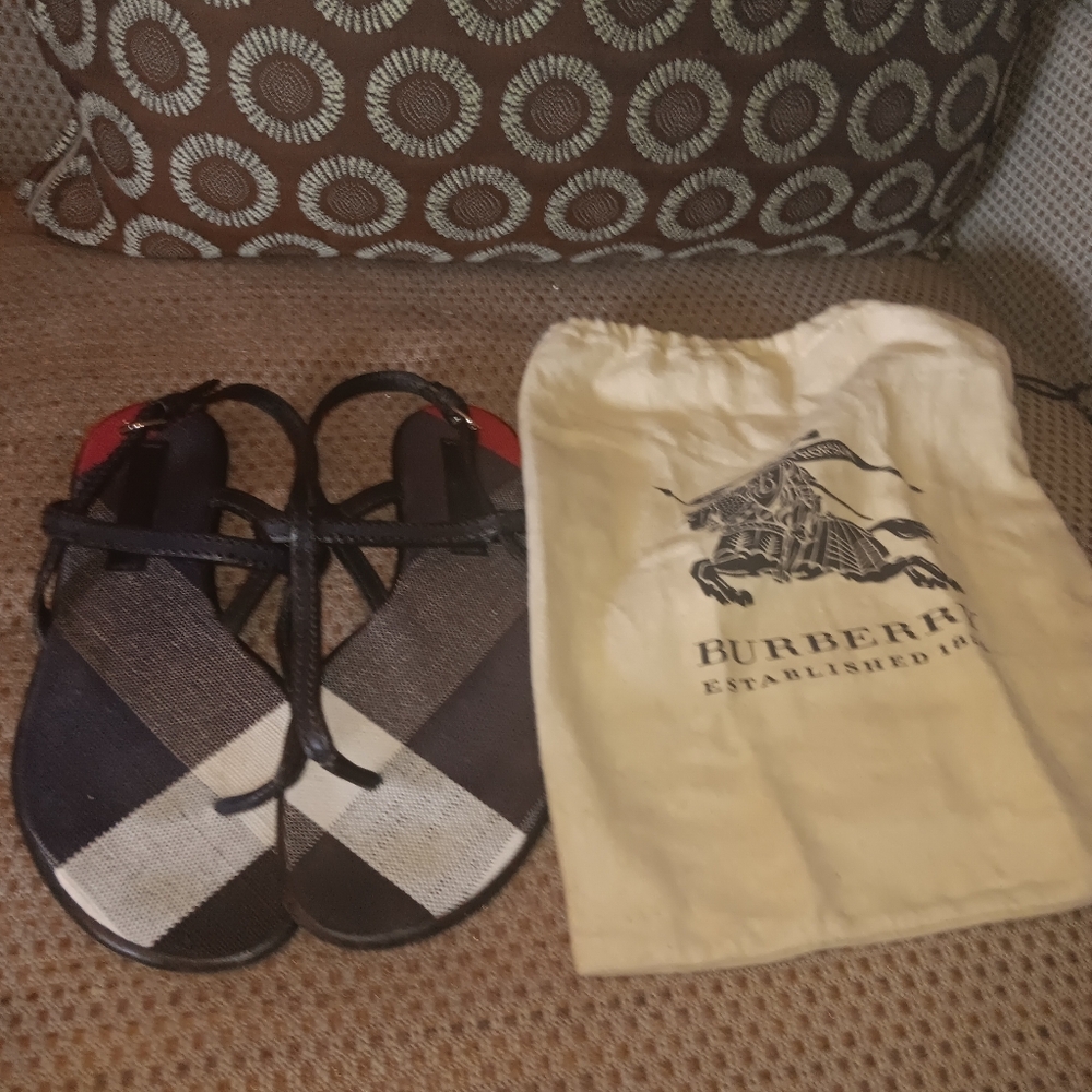 Burberry Sandals Size 39 With Dustbag